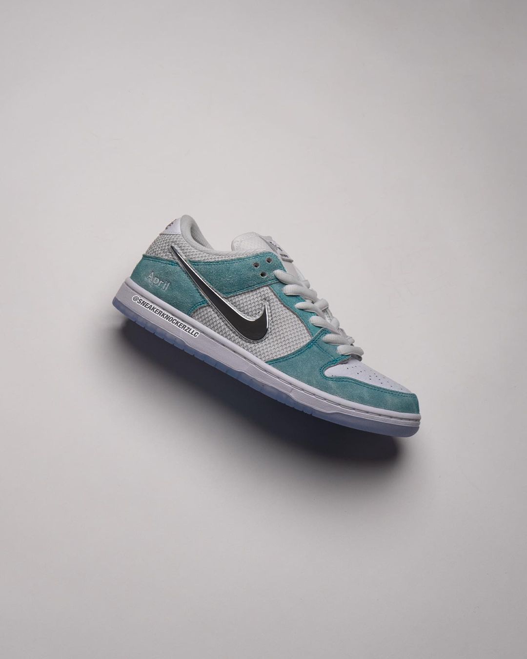 【国内 11/25、11/27 発売】April Skateboards x NIKE SB DUNK LOW “Turbo Green/Metallic Silver” (エイプリル スケートボード ナイキ SB ダンク ロー “ターボグリーン/メタリックシルバー”) [FQ8202-300/FQ8203-300/FD2562-400]