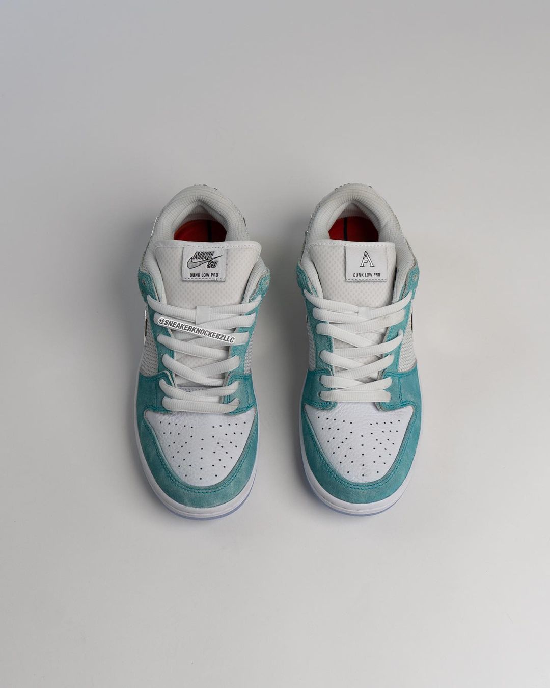 【国内 11/25、11/27 発売】April Skateboards x NIKE SB DUNK LOW “Turbo Green/Metallic Silver” (エイプリル スケートボード ナイキ SB ダンク ロー “ターボグリーン/メタリックシルバー”) [FQ8202-300/FQ8203-300/FD2562-400]