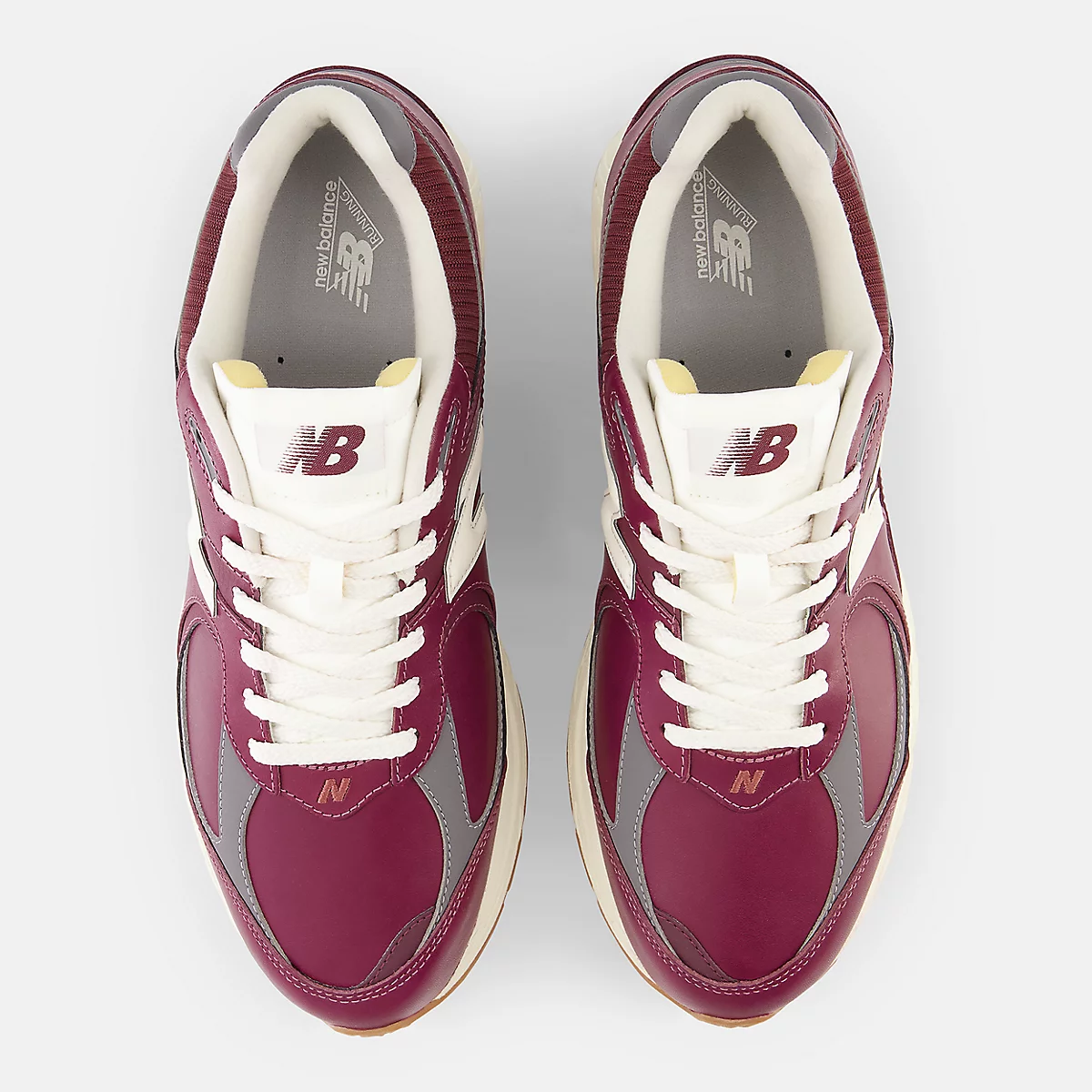 海外発売！New Balance M2002 RVH “Burgundy Leather” (ニューバランス)