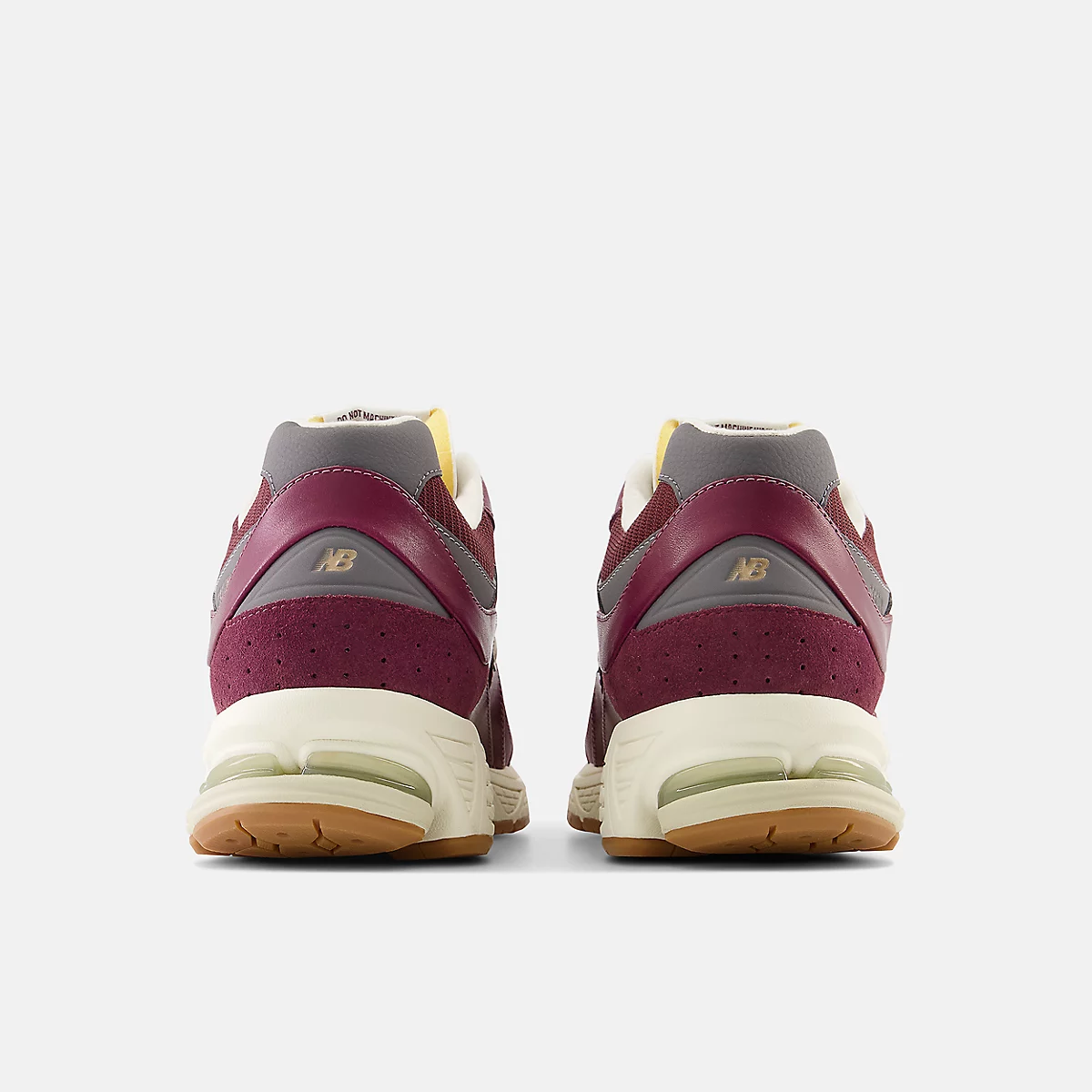 海外発売！New Balance M2002 RVH “Burgundy Leather” (ニューバランス)