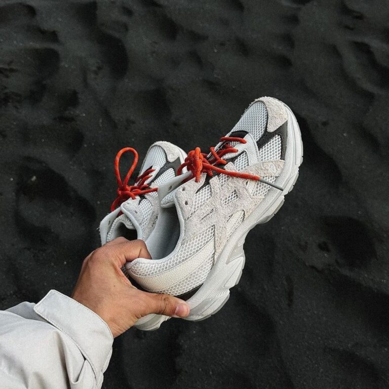 国内 8/25 発売予定】ASICS × HAL STUDIOS GEL-1130 MK III “GLACIER 