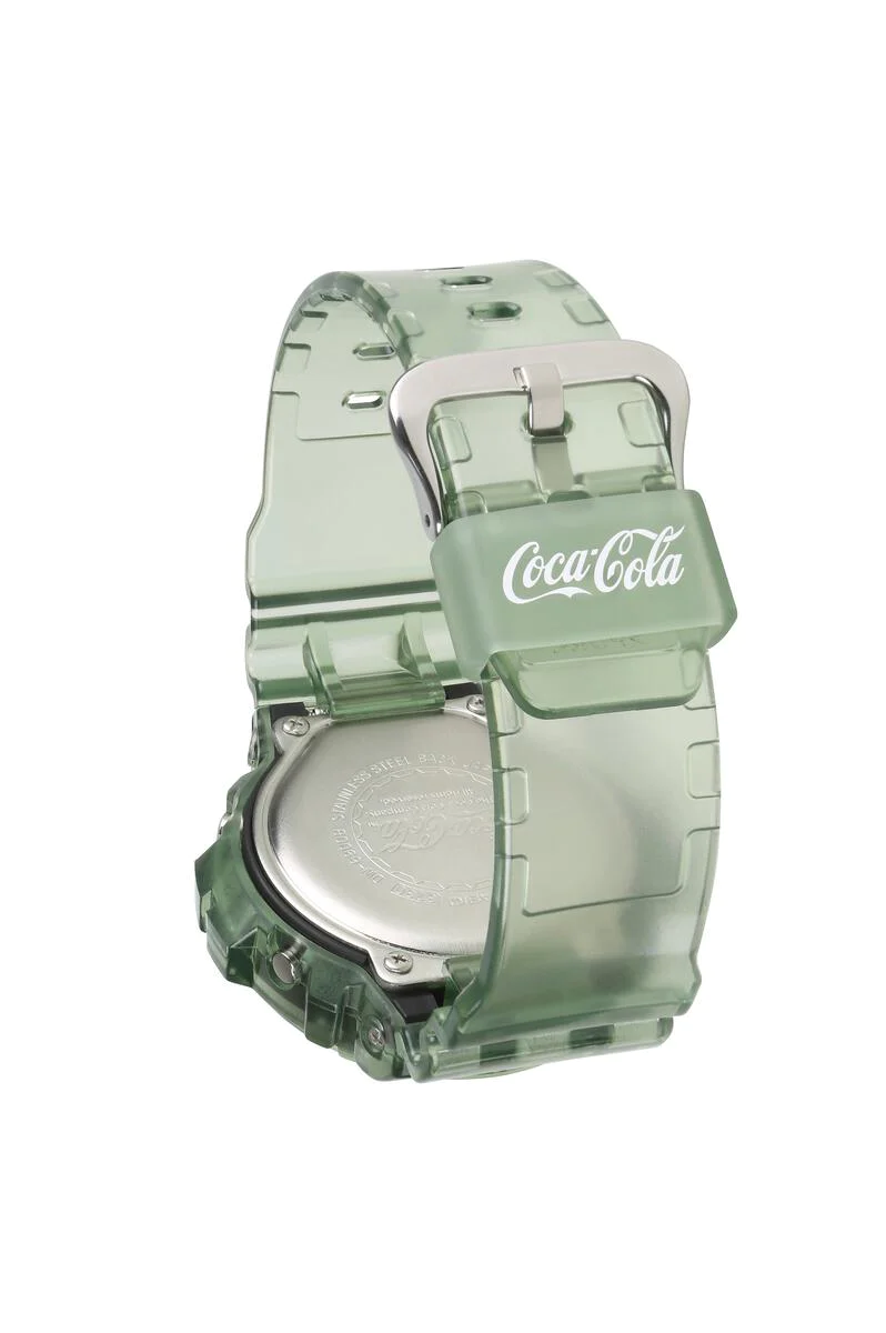 海外発売！Coca-Cola x G-SHOCK DW6900CC23-3/DW5600CC23-4 (コカコーラ Gショック ジーショック)