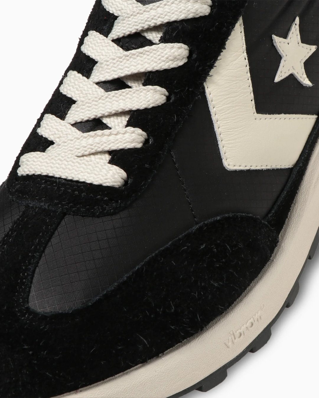 【国内 8/25 発売予定】1977年発売のランシューSTARFIREを日本製でアップデートした、CONVERSE STARFIRESC J (コンバース スターファイヤーエスシー “レッド/グレイ/ブラック”)