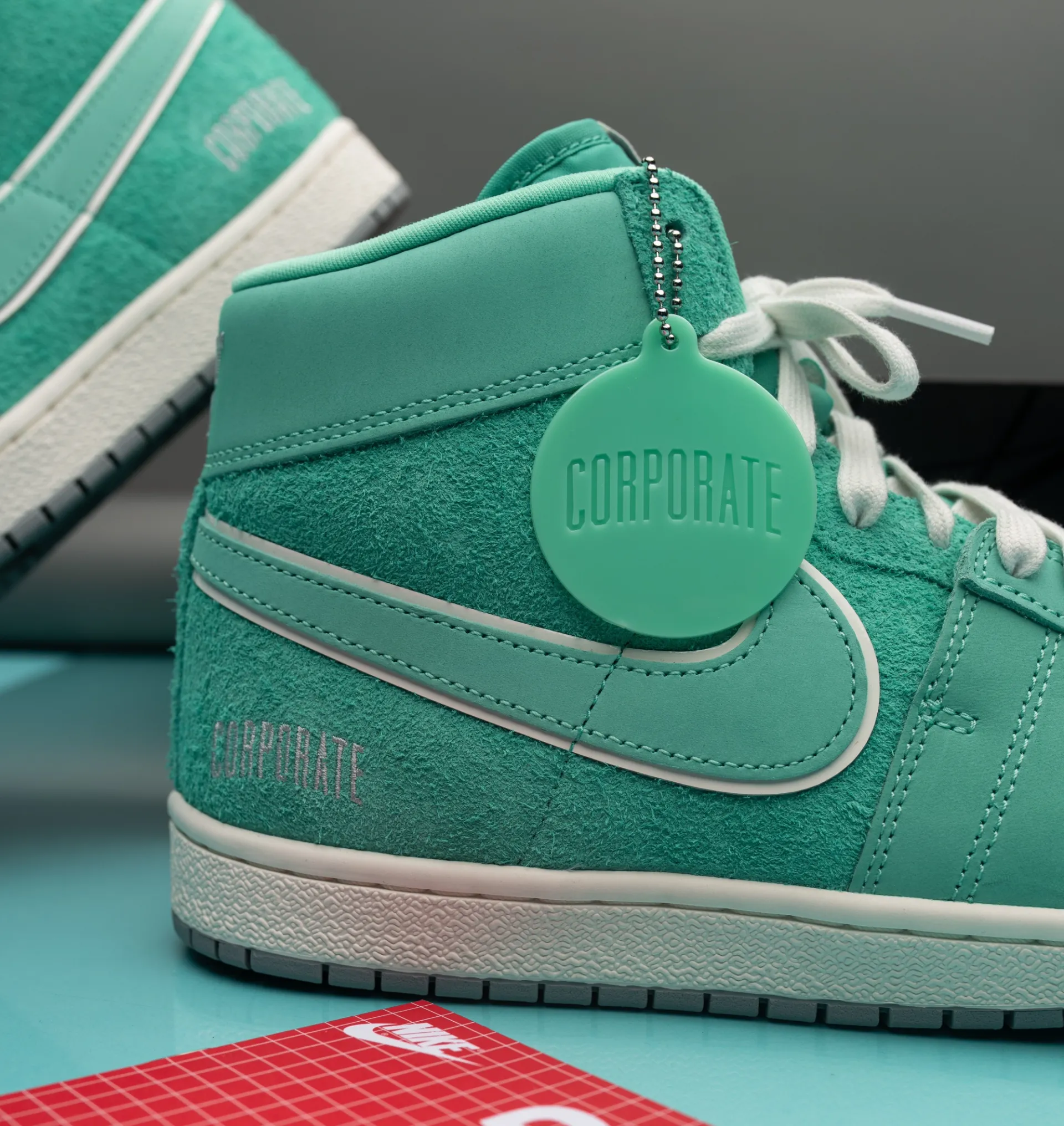 ご覧頂きありがとうございますCorporate × Nike Air Ship SP Light Menta