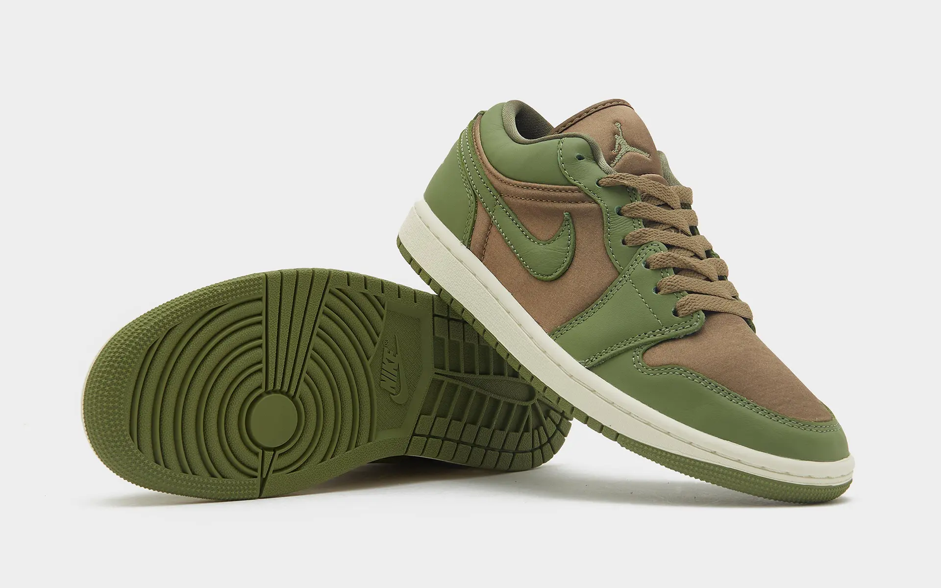 【国内 10/19 発売】ナイキ ウィメンズ エア ジョーダン 1 ロー SE “サテンオリーブ” (NIKE WMNS AIR JORDAN 1 LOW SE “Satin Olive”) [FB9893-300]