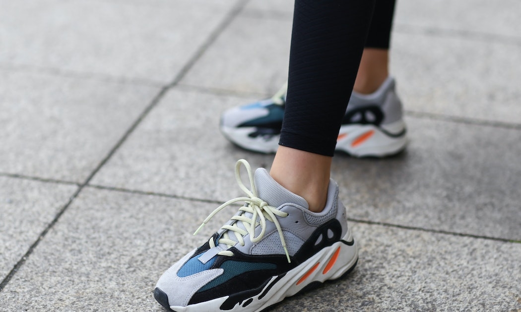 【国内 2023年 8/17 リストック】アディダス イージー 700 “ウェーブ ランナー” (adidas YEEZY 700 “WAVE RUNNER”) [B75571]