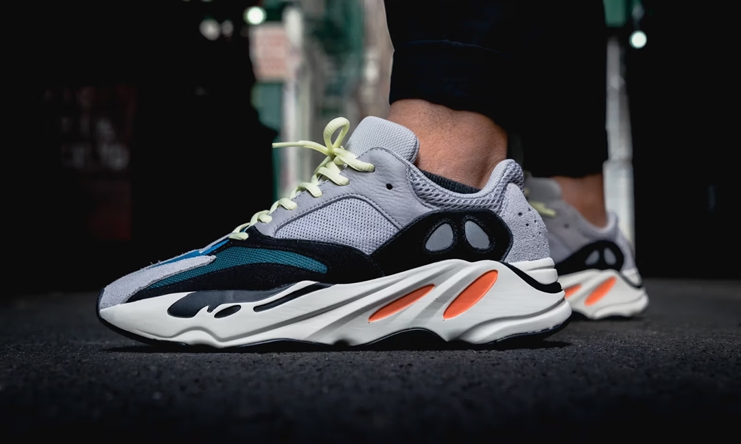 【国内 2023年 8/17 リストック】アディダス イージー 700 “ウェーブ ランナー” (adidas YEEZY 700 “WAVE RUNNER”) [B75571]