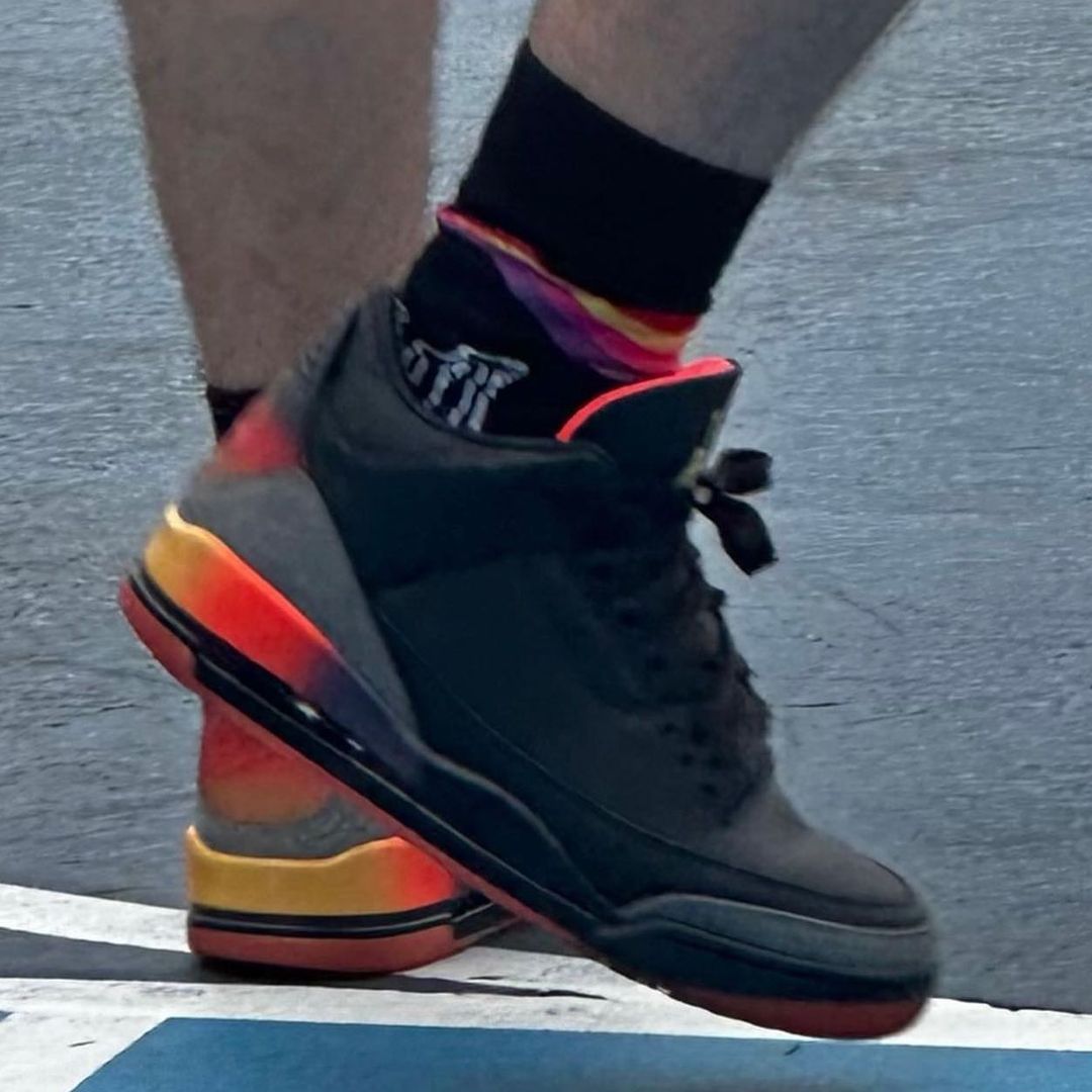 J BALVIN × NIKE AIR JORDAN 3 RETRO 28.5