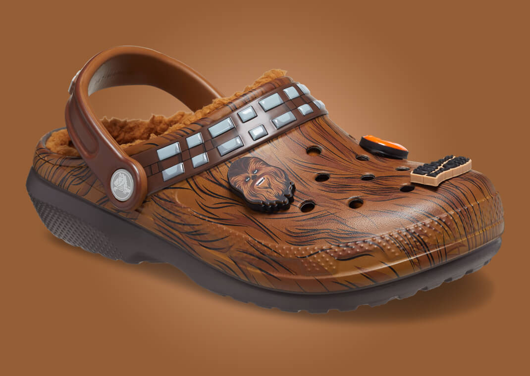 海外 9/26 発売予定！Star Wars × Crocs Classic Lined Clog “Chewbacca” ​(スターウォーズ クロックス “チューバッカ”)