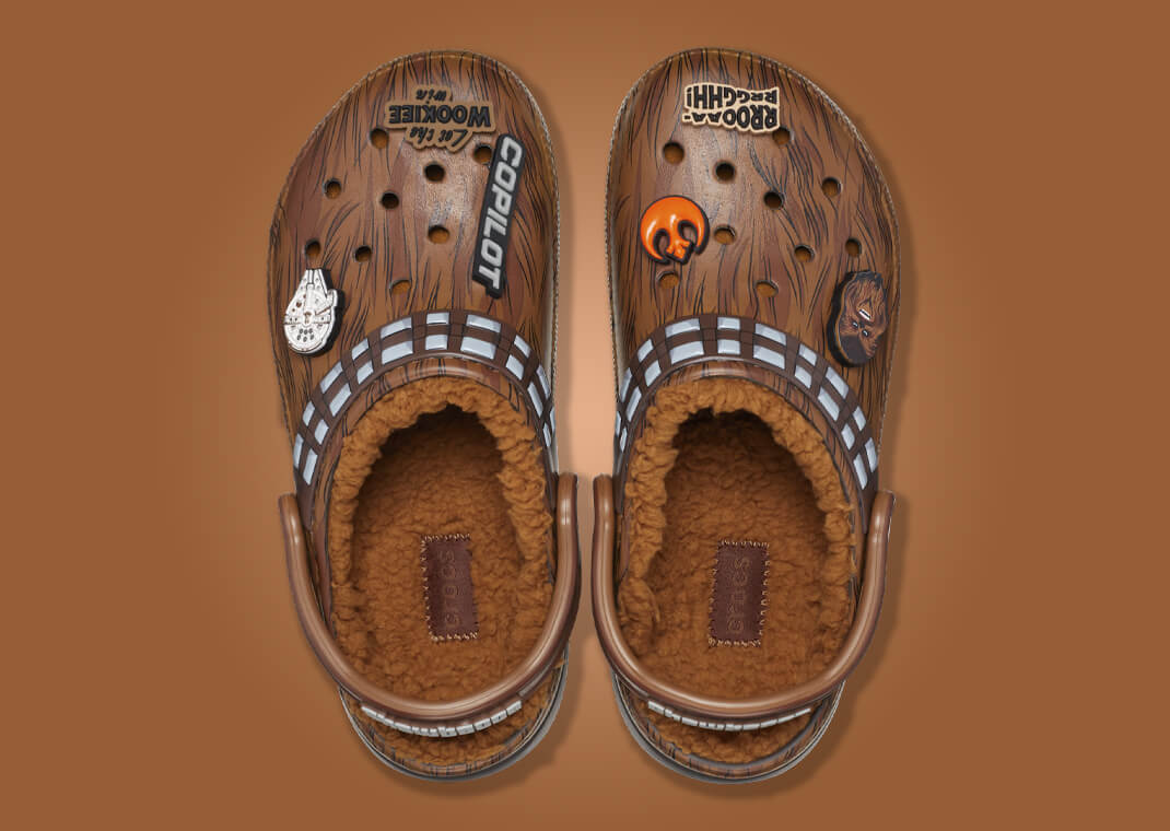 海外 9/26 発売予定！Star Wars × Crocs Classic Lined Clog “Chewbacca” ​(スターウォーズ クロックス “チューバッカ”)