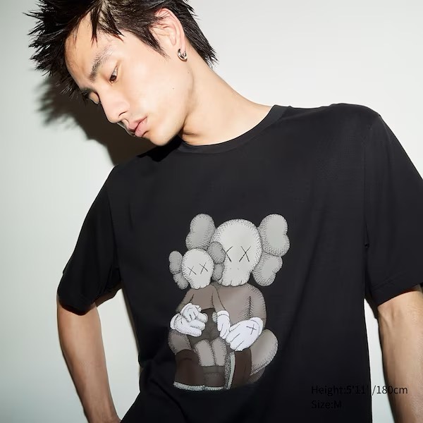 カウズ  スウェット  kaws  ユニクロ ステッカー付き 4XL