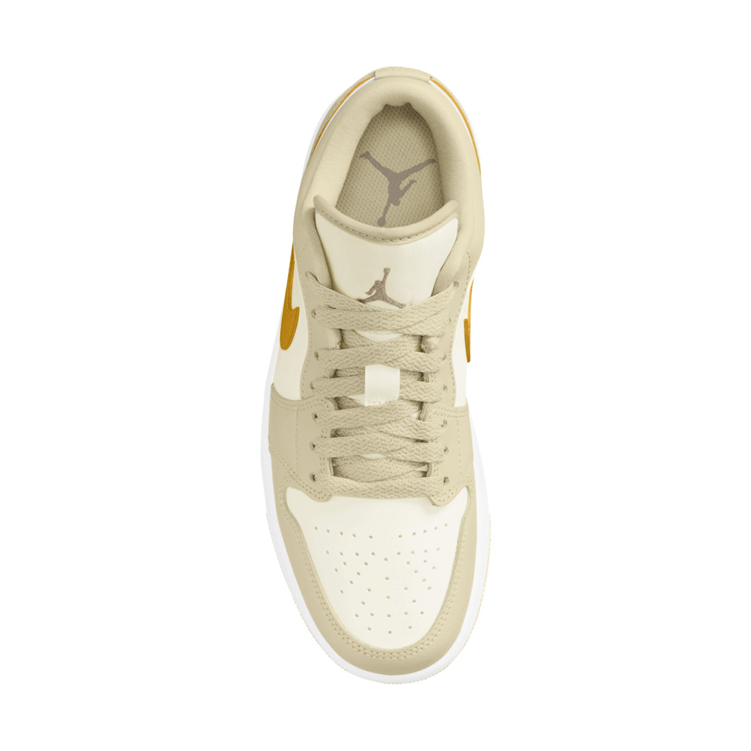 【2024年 2/28 発売】ナイキ ウィメンズ エア ジョーダン 1 ロー “セイル/ベージュ/イエローオークル” (NIKE WMNS AIR JORDAN 1 LOW “Sail/Beige/Yellow Ochre”) [DC0774-170]