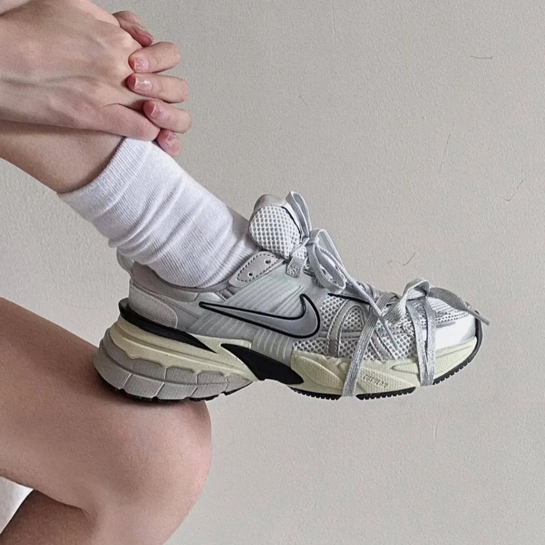 Wmns V2K RUN    NIKEスニーカー