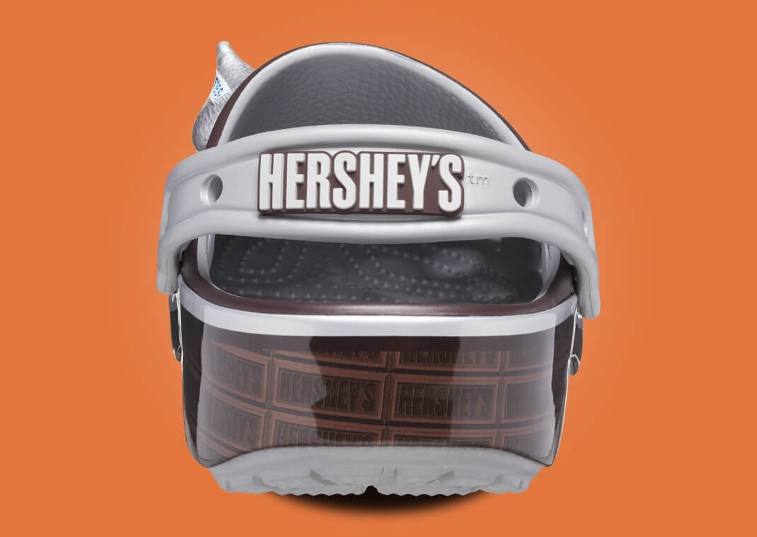 海外 9/29 発売予定！THE HERSHEY’S × Crocs CLASSIC CLOG PACK (ハーシー クロックス クラシック クロッグ パック)