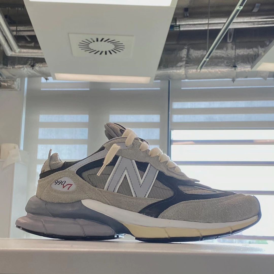 【コンセプトモデル】New Balance「M990v7」 (ニューバランス)