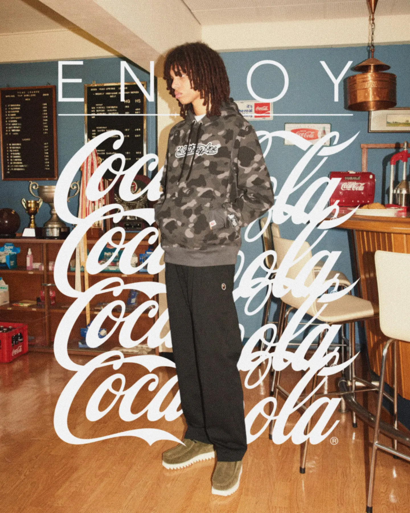 A BATHING APE × Coca-Cola コラボが10/7 発売 (ア ベイシング エイプ コカコーラ)