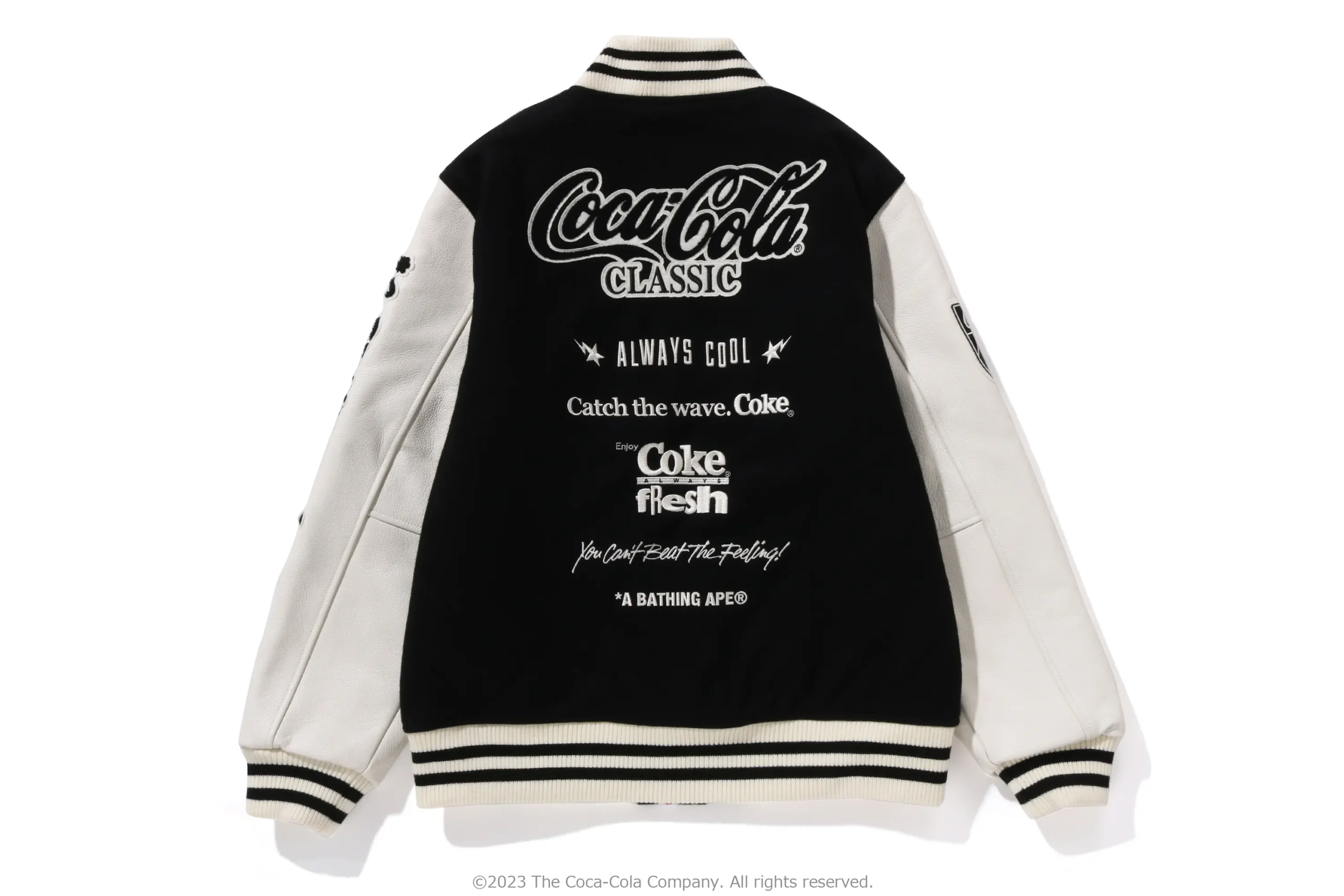 A BATHING APE × Coca-Cola コラボが10/7 発売 (ア ベイシング エイプ コカコーラ)