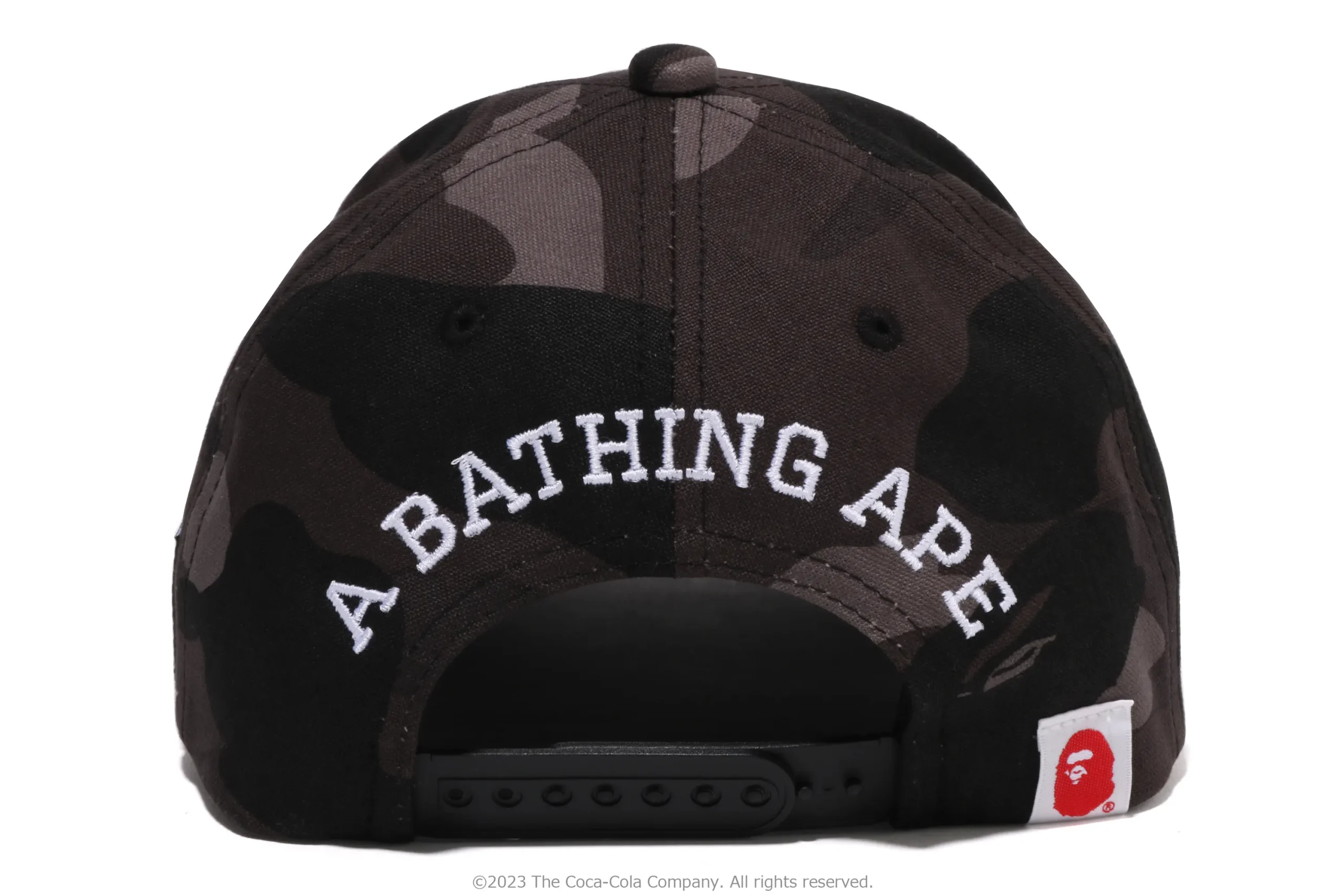 A BATHING APE × Coca-Cola コラボが10/7 発売 (ア ベイシング エイプ コカコーラ)