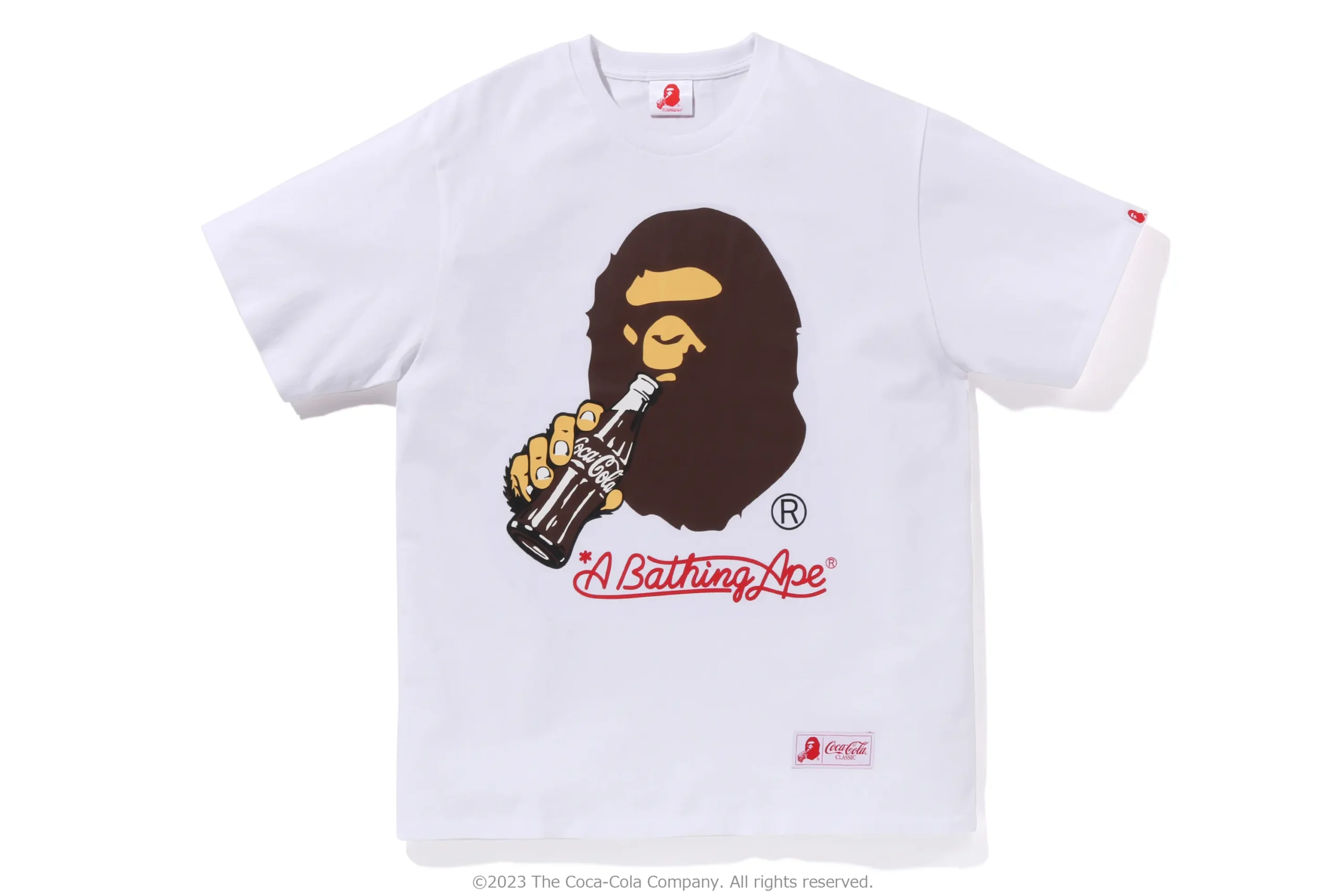 A BATHING APE × Coca-Cola コラボが10/7 発売 (ア ベイシング エイプ コカコーラ)