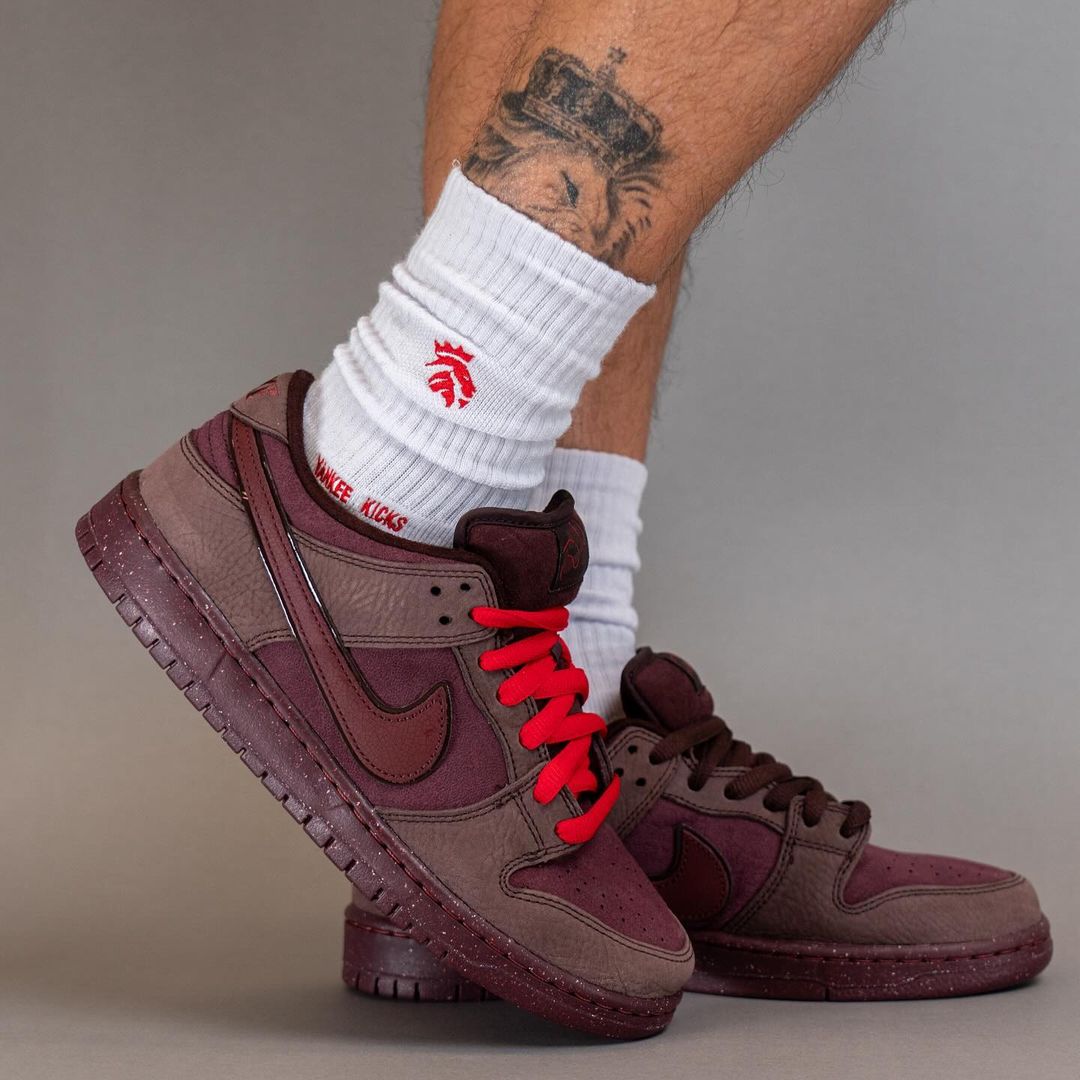 【2024年 2/12 発売】NIKE SB DUNK LOW “Valentine 2024/Love Found” (ナイキ SB ダンク ロー “バレンタイン 2024”) [FZ5654-100/FN0619-600]