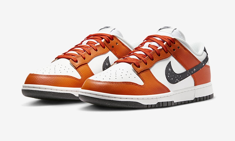 海外 12/19 発売予定！ナイキ ダンク ロー “スターリースウッシュ/キャンプファイヤオレンジ” (NIKE DUNK LOW “Starry Swoosh/Campfire Orange”) [FV6909-800]