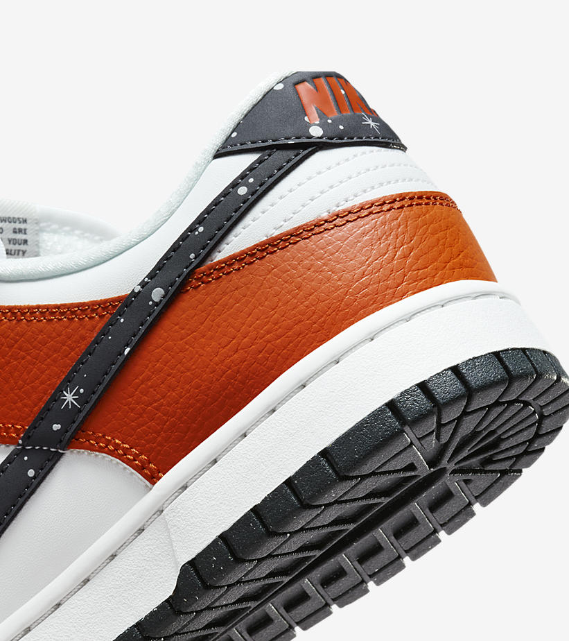 海外 12/19 発売予定！ナイキ ダンク ロー “スターリースウッシュ/キャンプファイヤオレンジ” (NIKE DUNK LOW “Starry Swoosh/Campfire Orange”) [FV6909-800]