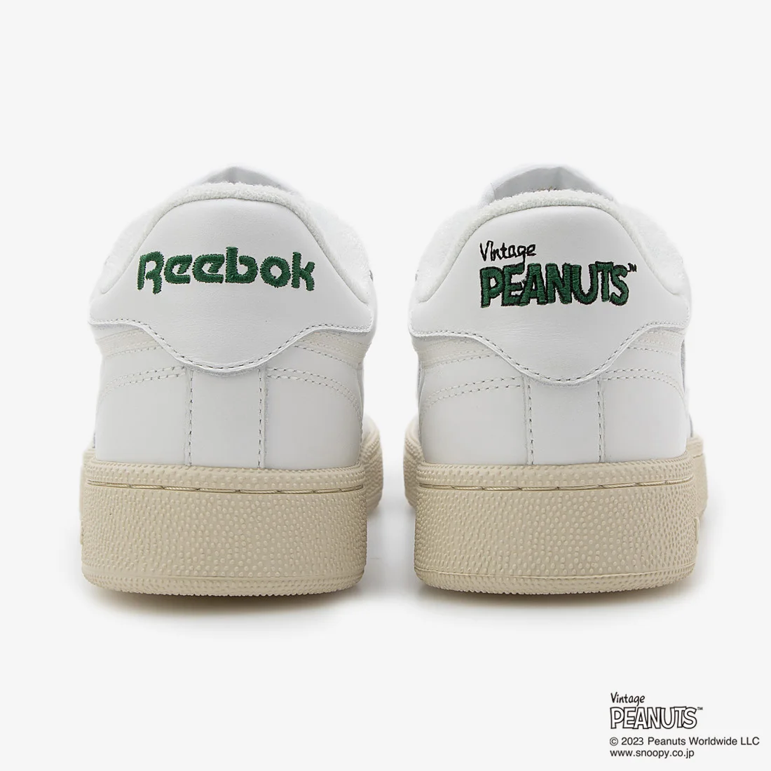 リーボック × ピーナッツ コラボ CLUB C 85 VINTAGEが国内 9/15 発売 (REEBOK PEANUTS CLUB C 85 VINTAGE) [RE1759BU36984]