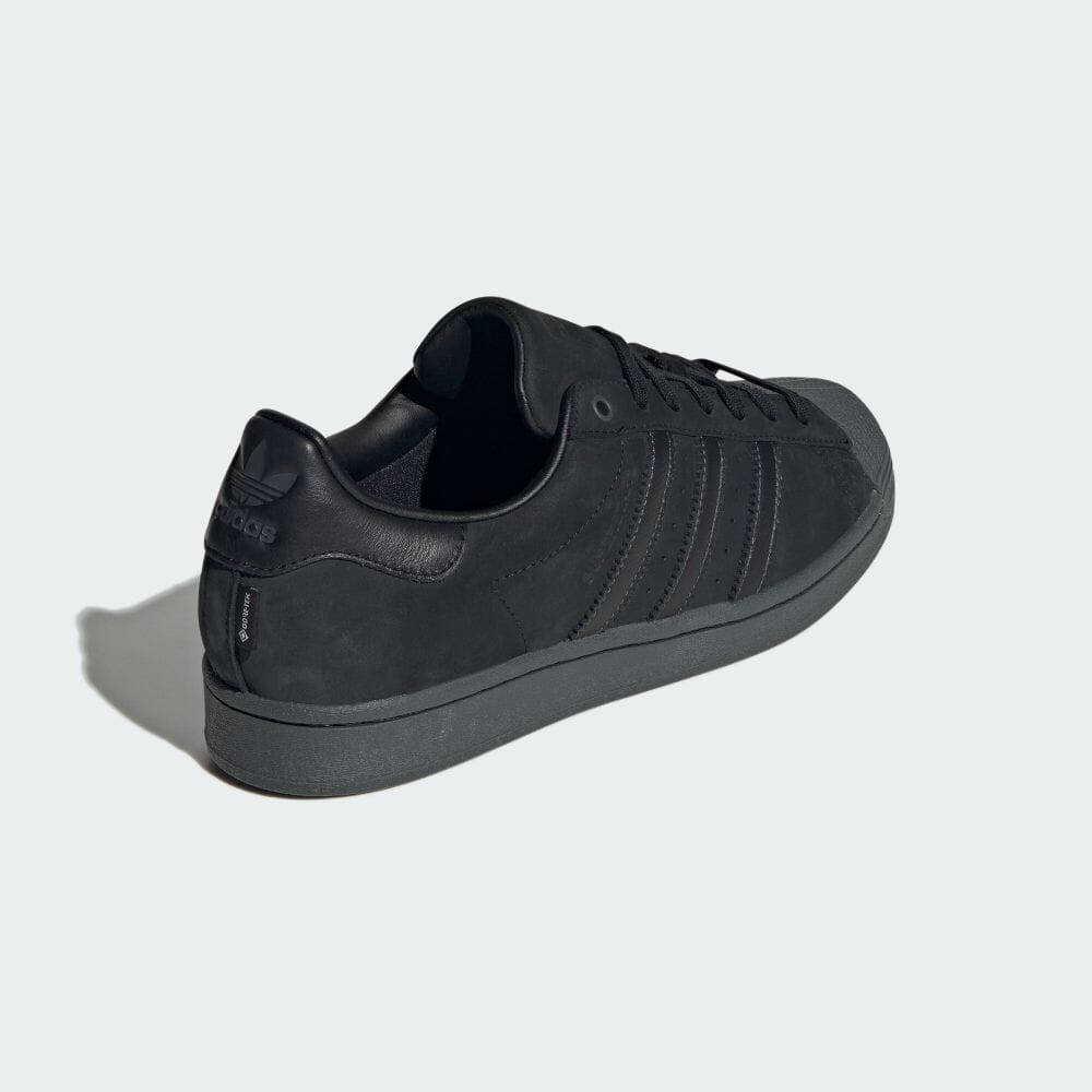 【国内 9/21 発売】アディダス オリジナルス スーパースター ゴアテックス “ブラック” (adidas Originals SUPERSTAR GTX GORE-TEX “Core Black”) [ID4637]