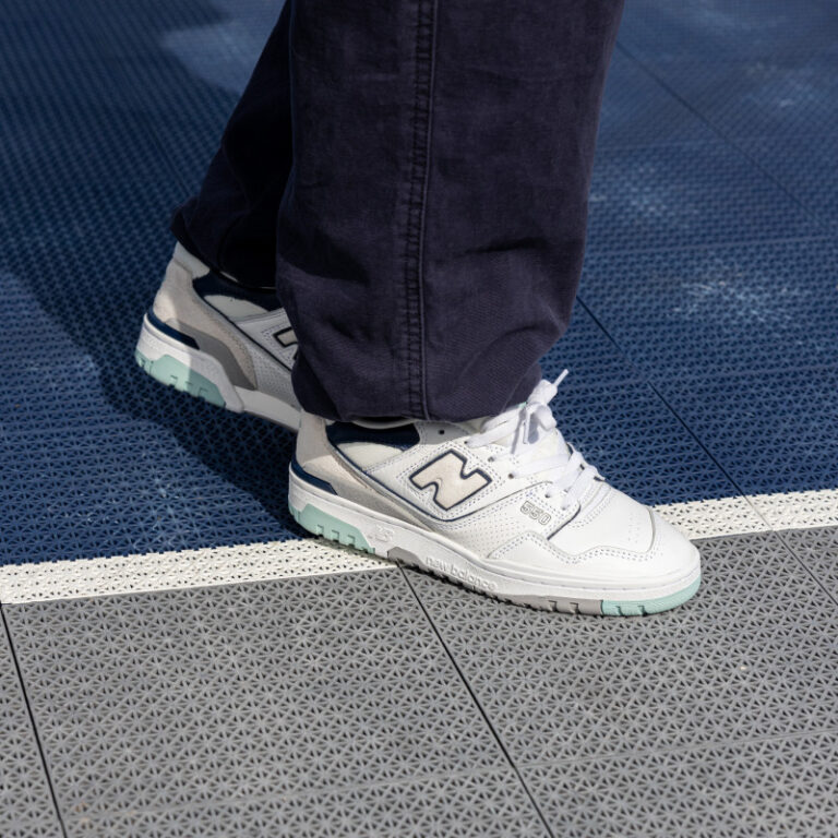 国内 10/6 発売予定】New Balance BB550 WCA “White/Winter Fog/NB