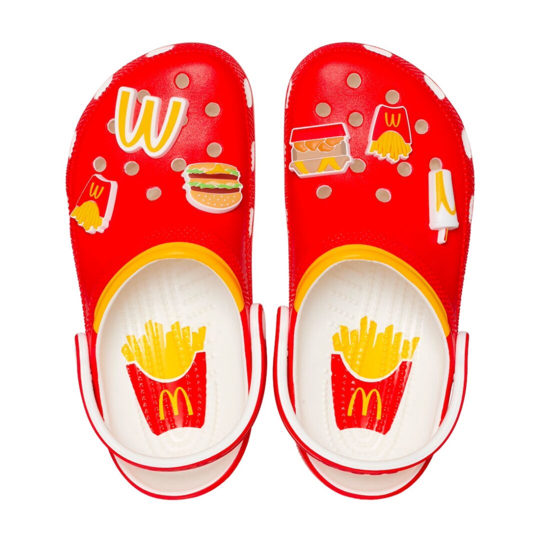 マクドナルド × クロックス コラボレーションが国内 11/8 発売 (McDonald’s Crocs Classic Clog)