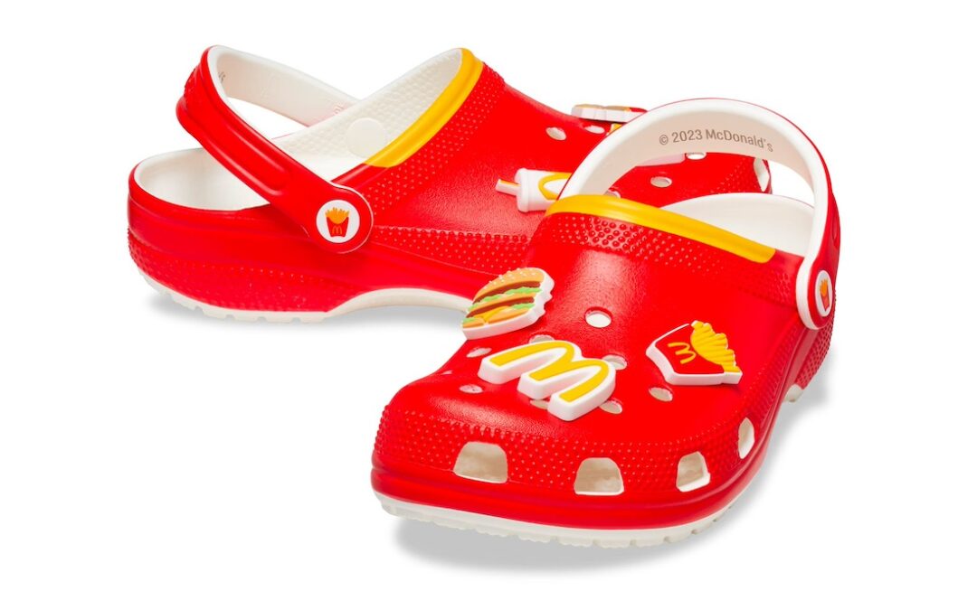 マクドナルド × クロックス コラボレーションが国内 11/8 発売 (McDonald’s Crocs Classic Clog)