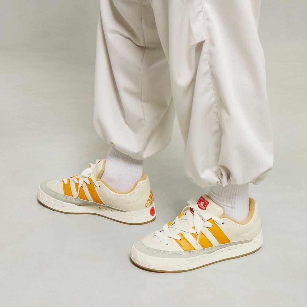 【国内 10/9 発売】アディダス オリジナルス アディマティック “プリラブドイエロー/マジックグレー” (adidas Originals ADIMATIC “Yellow/Grey”) [IF1589/IF1590]