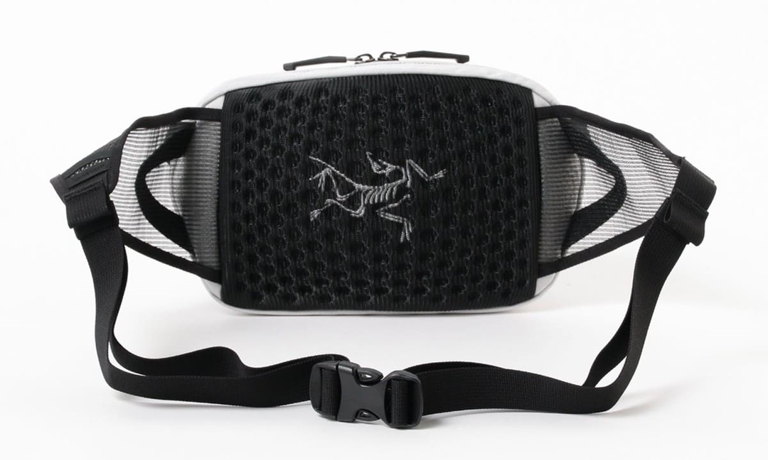 ARC’TERYXから軽量でスリム設計の機能的パック「Arro Waist Pack」が発売 (アークテリクス)