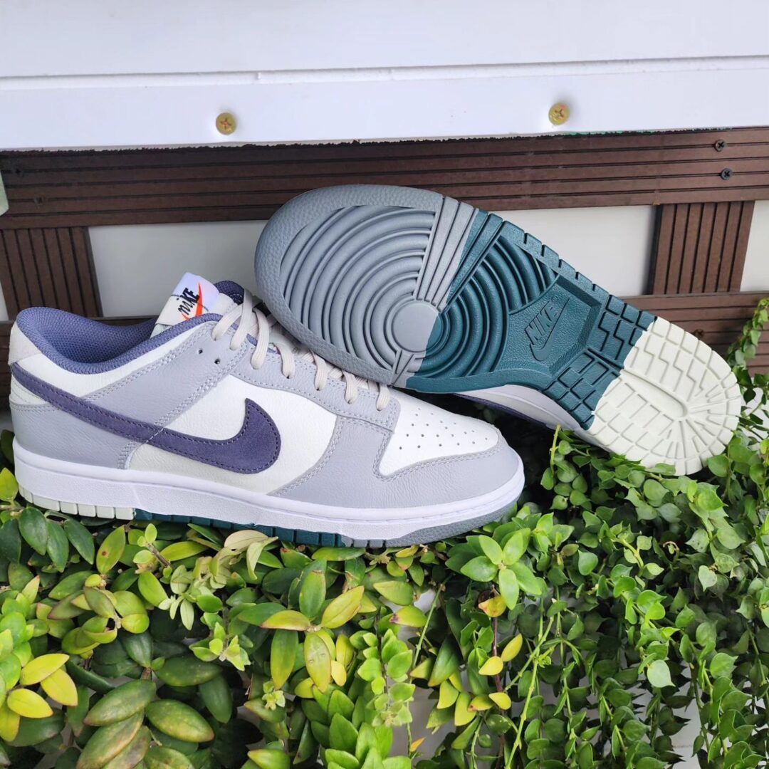 NIKE DUNK LOW  athletic depart ment 25.5