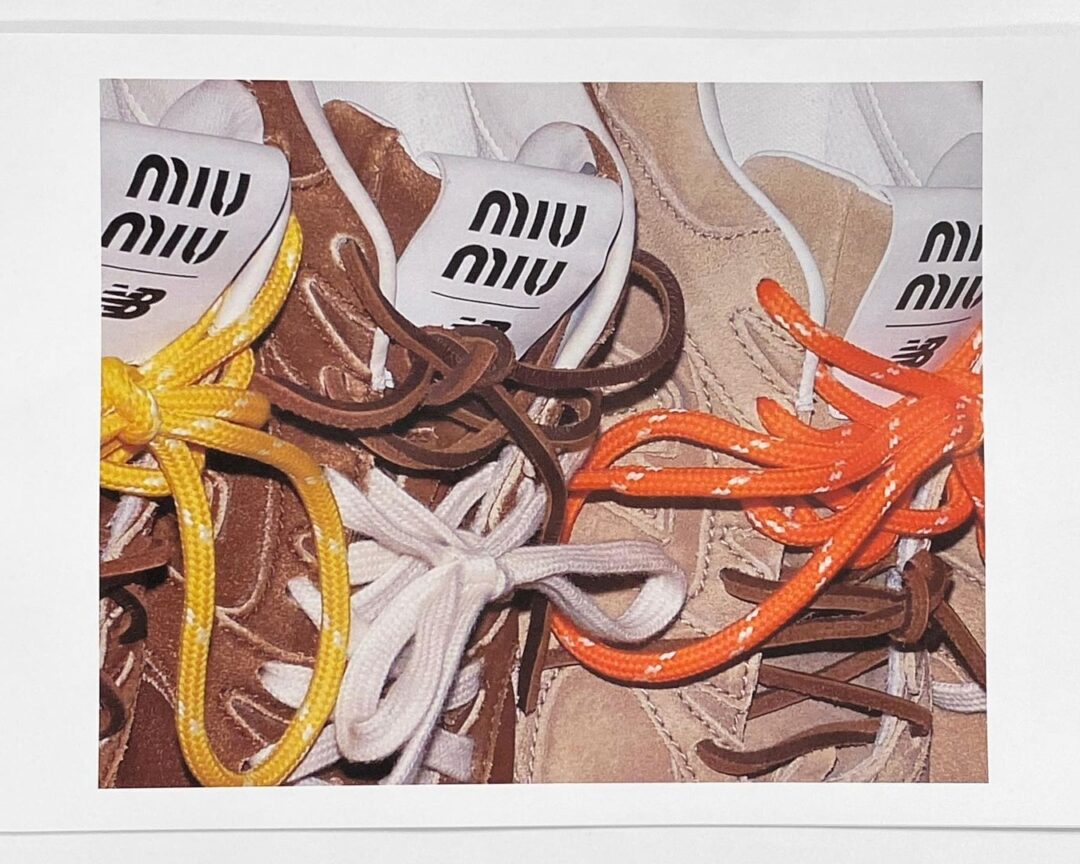 【2024年 2/22 先行、2/27 一般発売】MIU MIU × New Balance 530 SL (ミュウミュウ ニューバランス)
