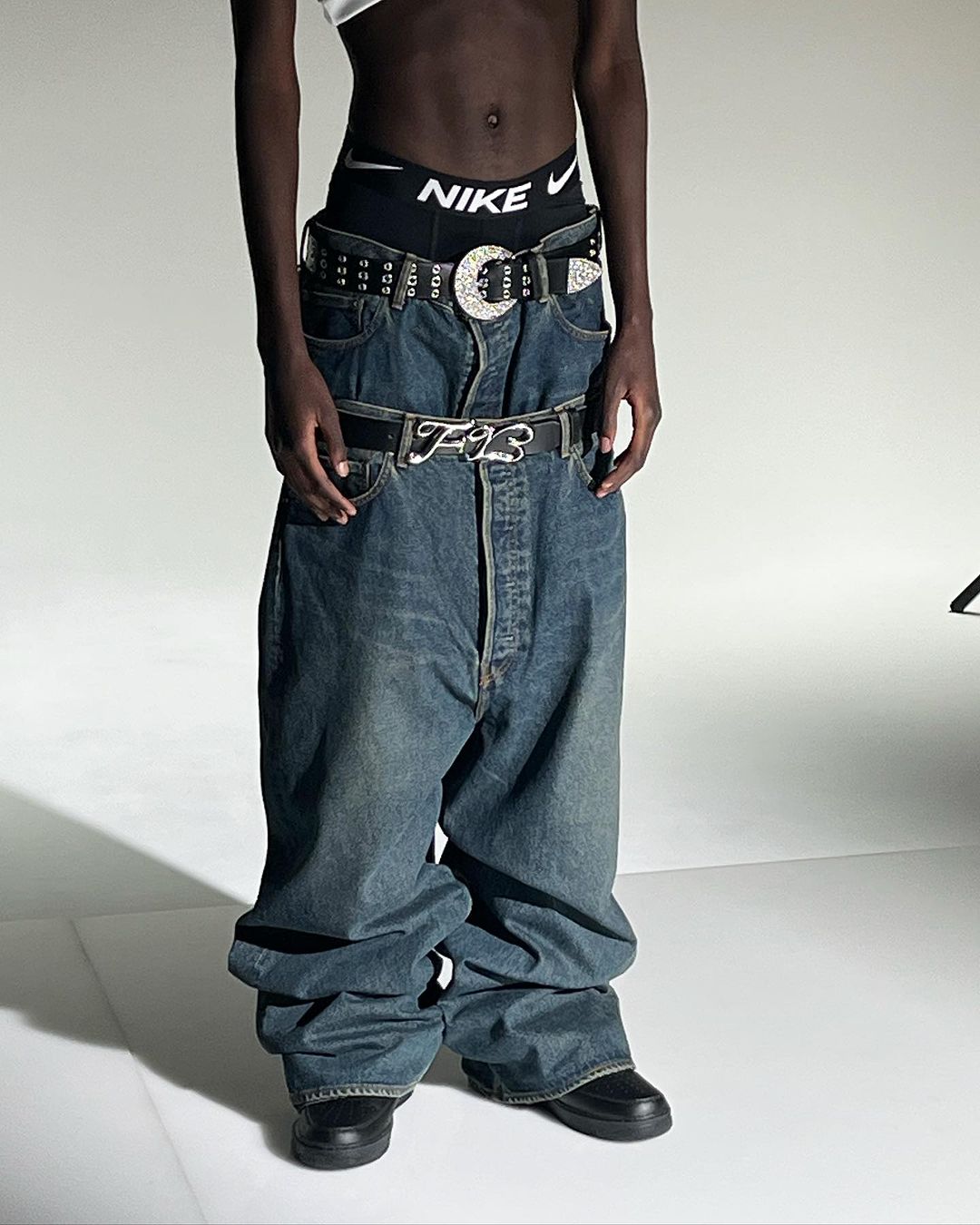 FUTURE ARCHIVE オリジナルの「BAGGY DENIM」が11/3からBEAMS HARAJUKU ANNEXにてリストック発売 (フューチャー アーカイブ)