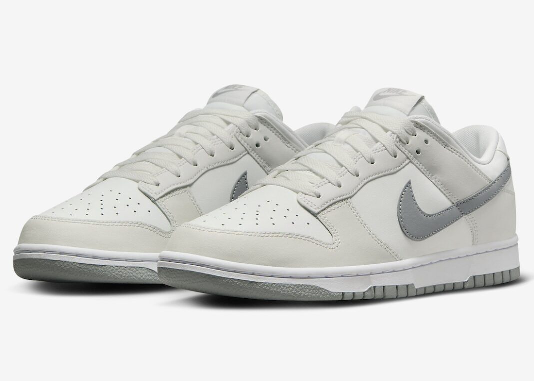 NIKE Dunk Low White Light Smoke Grey