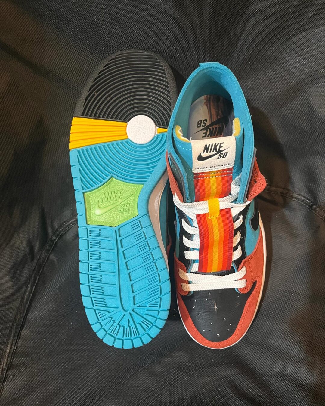 【2024年 6/1 発売】DiOrr Greenwood x NIKE SB DUNK HIGH (ディオール グリーンウッド ナイキ SB ダンク ハイ) [FQ1775-400]