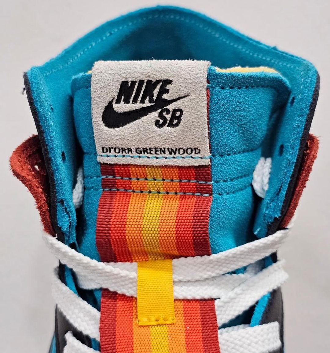【2024年 6/1 発売】DiOrr Greenwood x NIKE SB DUNK HIGH (ディオール グリーンウッド ナイキ SB ダンク ハイ) [FQ1775-400]