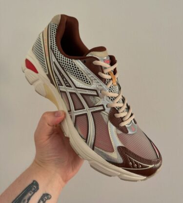 【2024年 6/15 発売予定】ABOVE THE CLOUDS × ASICS GT-2160 "Cream/Chocolate Brown" (アバーヴ ザ クラウズ アシックス) [1203A654.100]