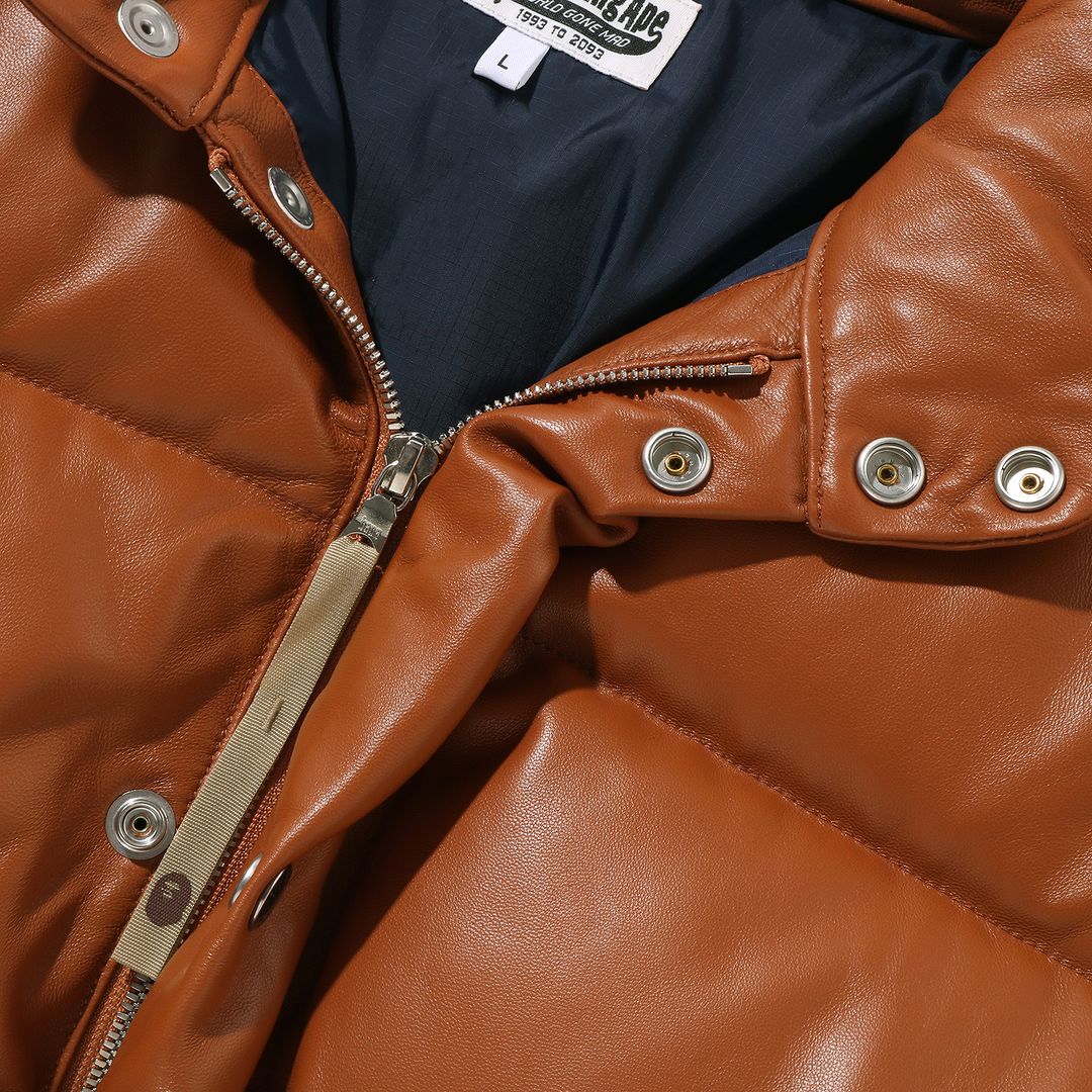 【2023年も再登場】キムタクが着用してたA BATHING APE LEATHER CLASSIC DOWN JACKETが11/11 から発売 (ア ベイシング エイプ)