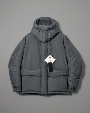 DAIWA PIER39 × スタイリスト私物 コラボ初のダウンジャケット「GORE-TEX WINDSTOPPER EXPEDITION DOWN JACKET “ICON GRAY”」が11/23から抽選販売 (Stylist Shibutsu ダイワピア 39)