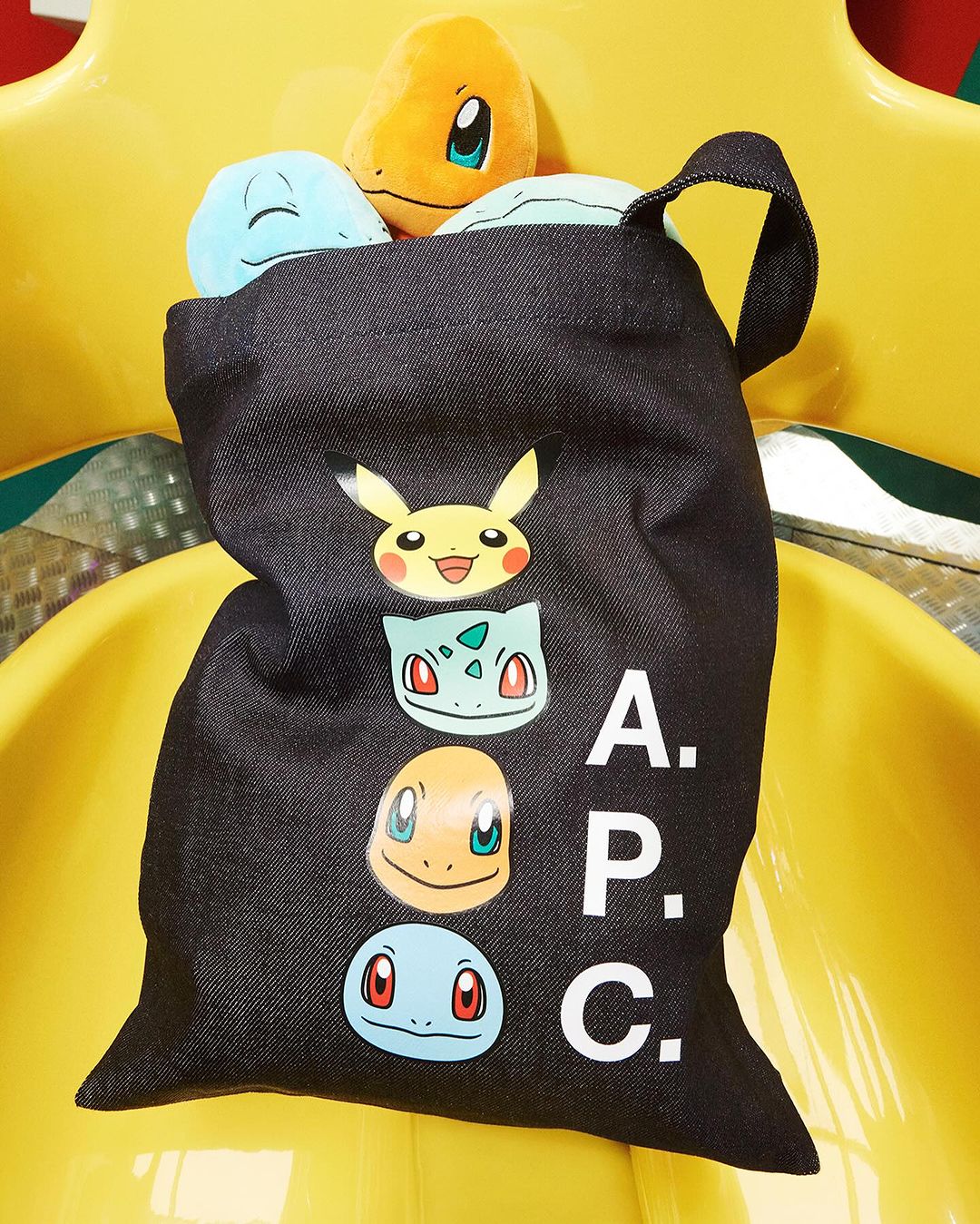 A.P.C. × ポケモン コラボ「INTERACTION #21」が11/15 発売 (アーペーセー POKEMON)