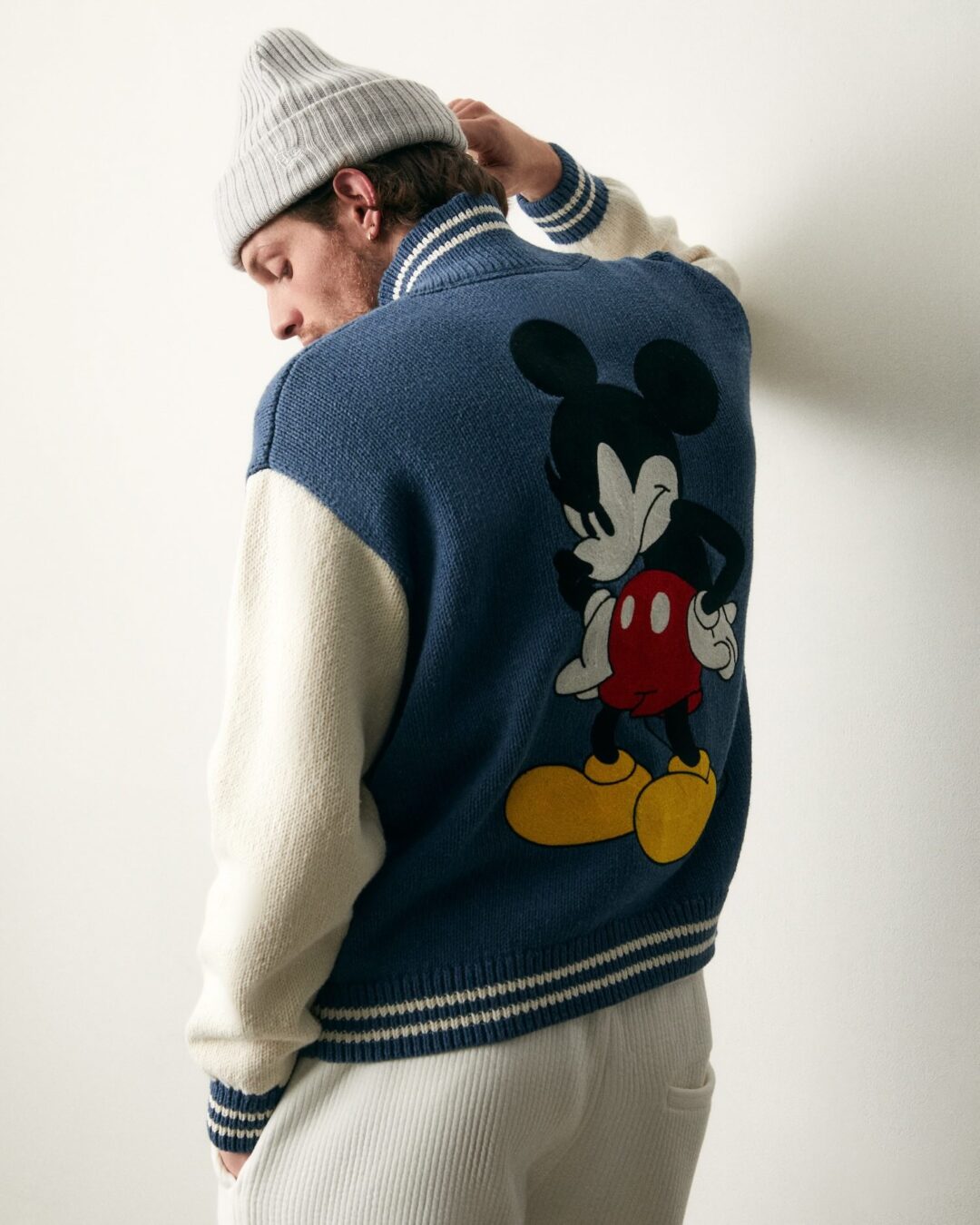 Disney × KITH for Mickey & Friends “JUST US”が発売予定 (ディズニー