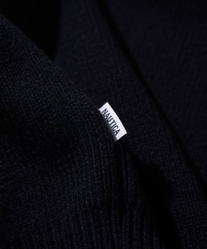 「NAUTICA/ノーティカ」からワンポイントアーチロゴのフーディ ”Small Patch Logo Hoodie Sweater”が発売！