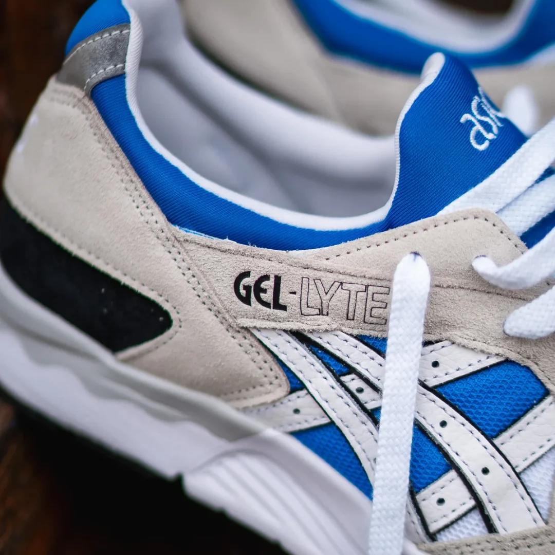 海外発売！ASICS GEL-LYTE V “WHITE/ELECTRIC BLUE” (アシックス ゲルライト 5)