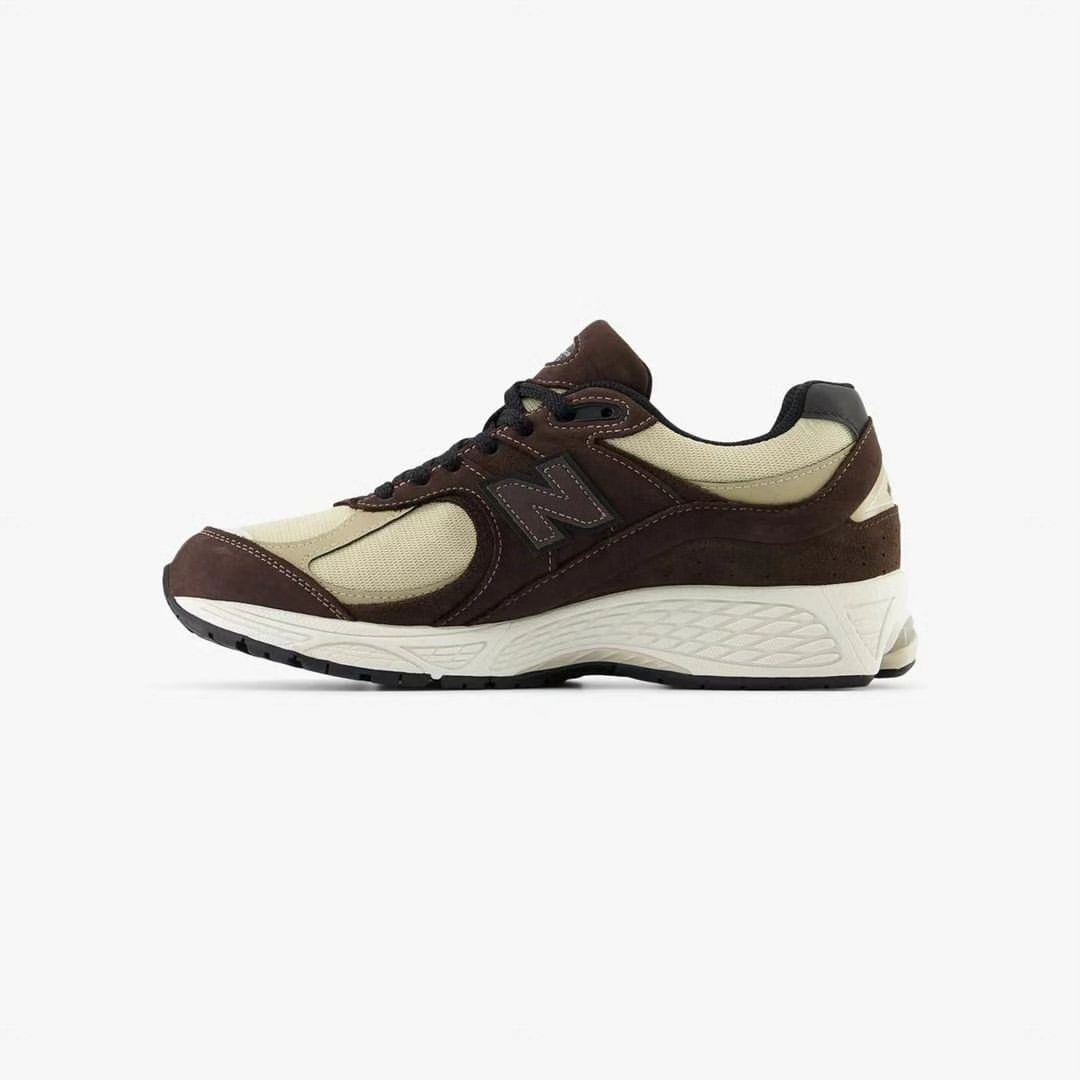 New Balance M2002 “Chocolate/Tan” GORE-TEX (ゴアテックス ニューバランス)