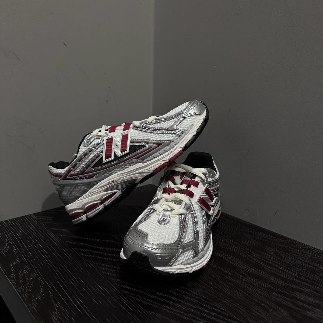 【国内 1/19 発売】New Balance M1906 REA “Silver Metallic/Crimson” (ニューバランス) [M1906REA]