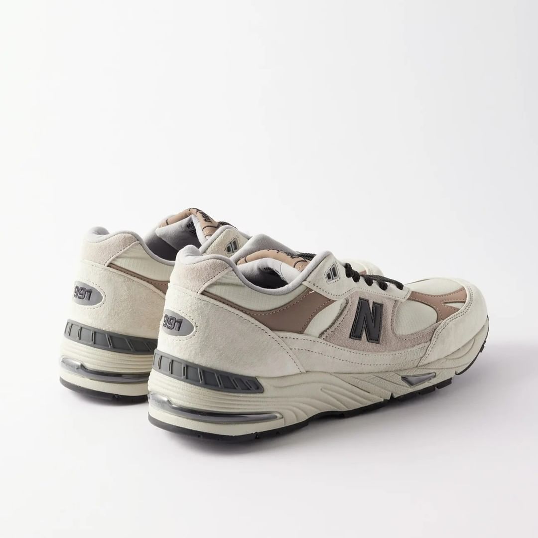 国内 2/3 発売】New Balance M991 WIN MADE in UK “White/Brown ...