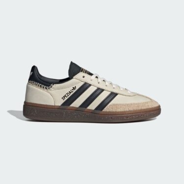 【国内 12/29 発売】adidas Originals HANDBALL SPEZIAL “Wonder White/Core Black/Magic Beige” (アディダス オリジナルス ハンドボール スペツィアル “ワンダーホワイト/コアブラック/マジックベージュ”) [IE3698]